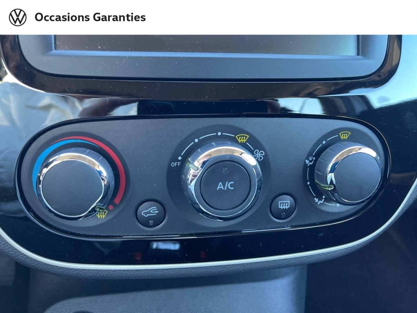 Voitures occasions RENAULT CAPTUR Business Lens