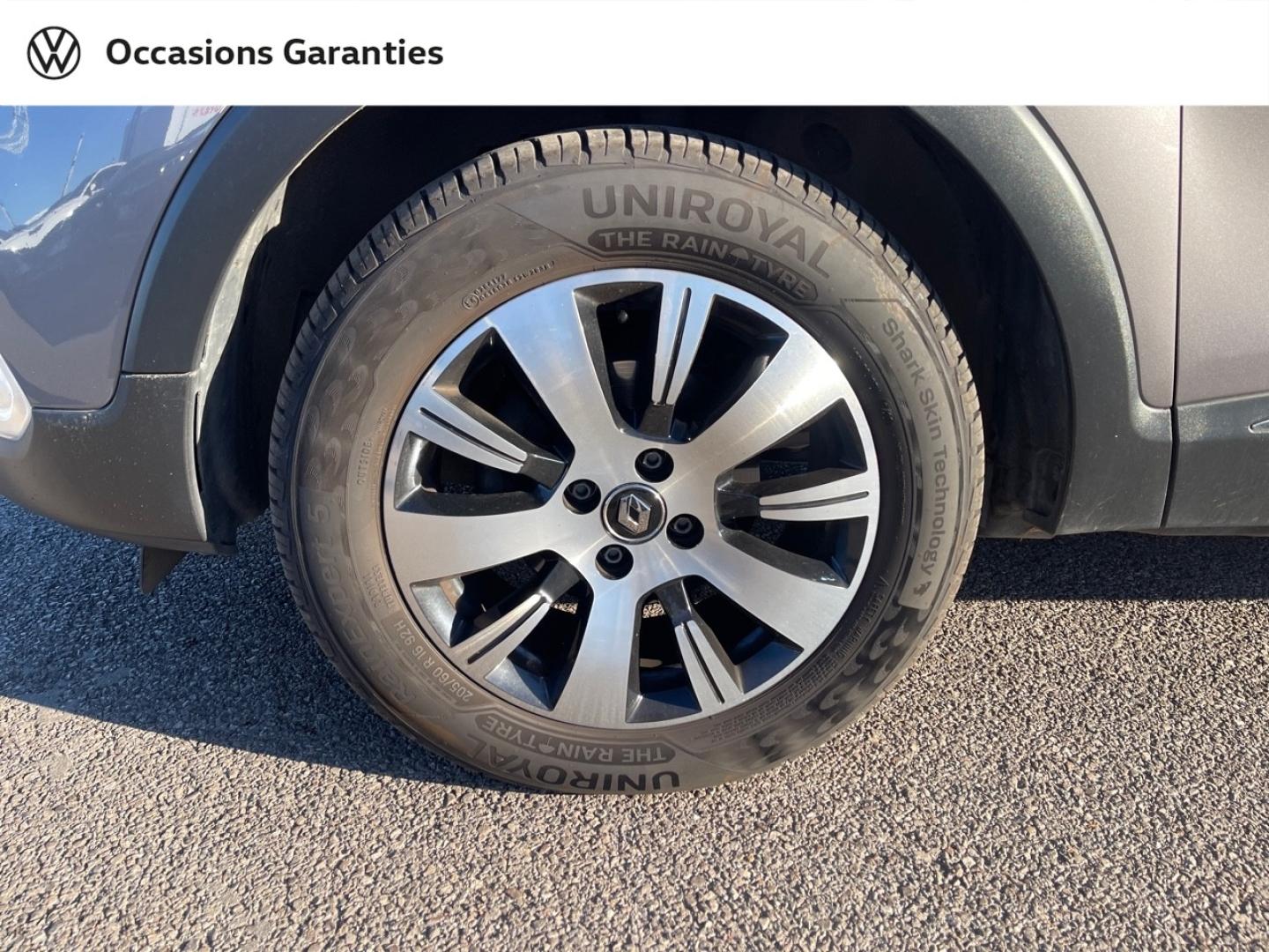 Voitures occasions RENAULT CAPTUR Business Lens