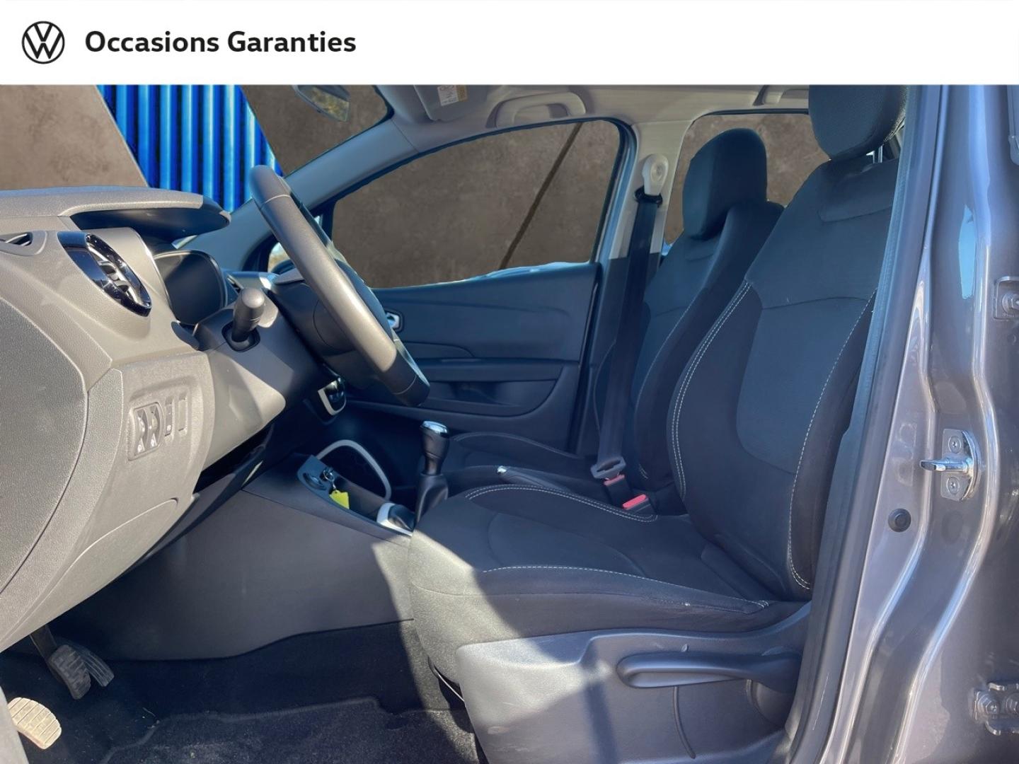 Voitures occasions RENAULT CAPTUR Business Lens