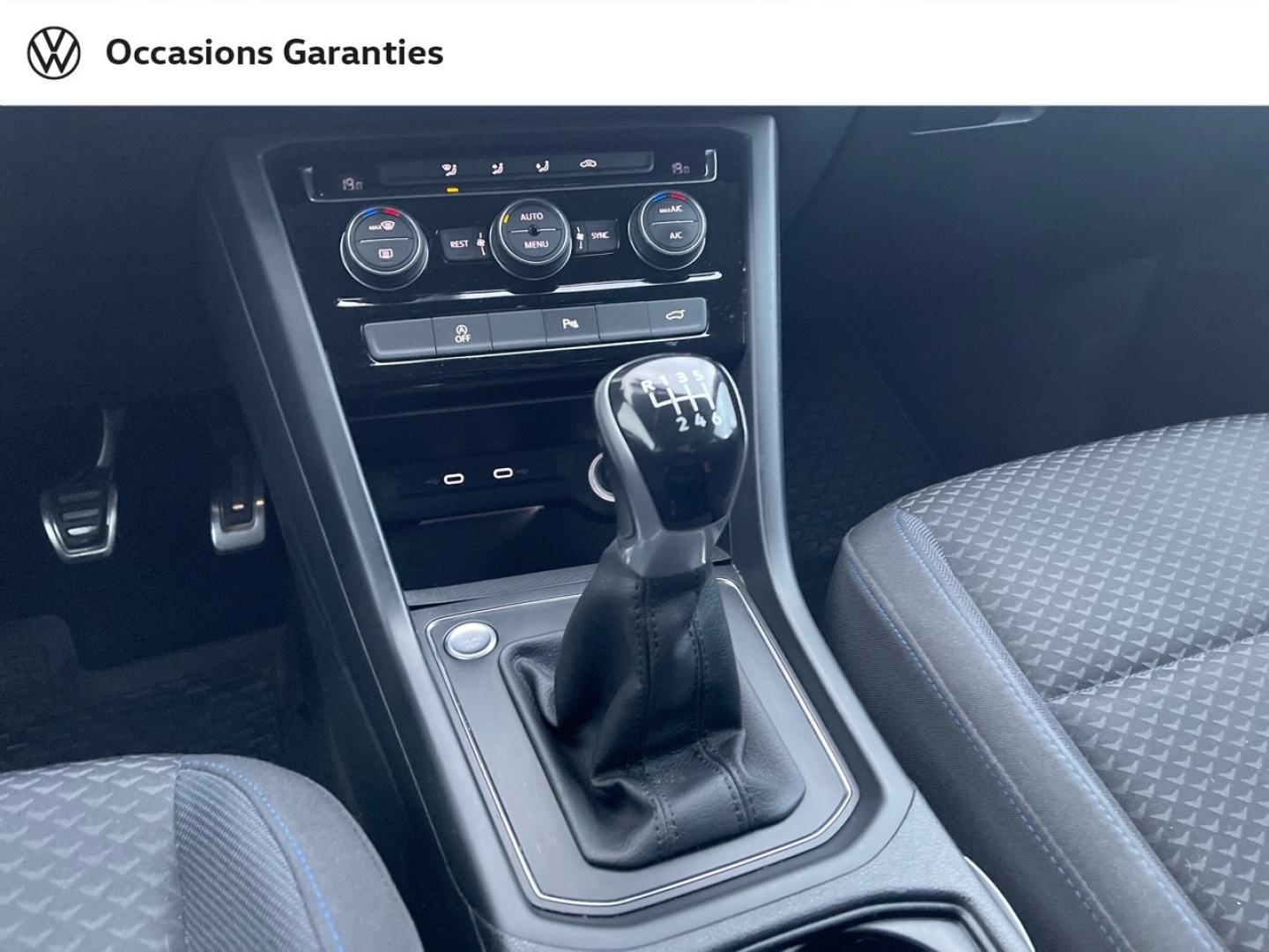 Voitures occasions VOLKSWAGEN TOURAN United Lens