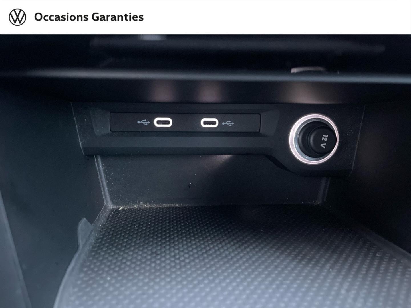 Voitures occasions VOLKSWAGEN TOURAN United Lens