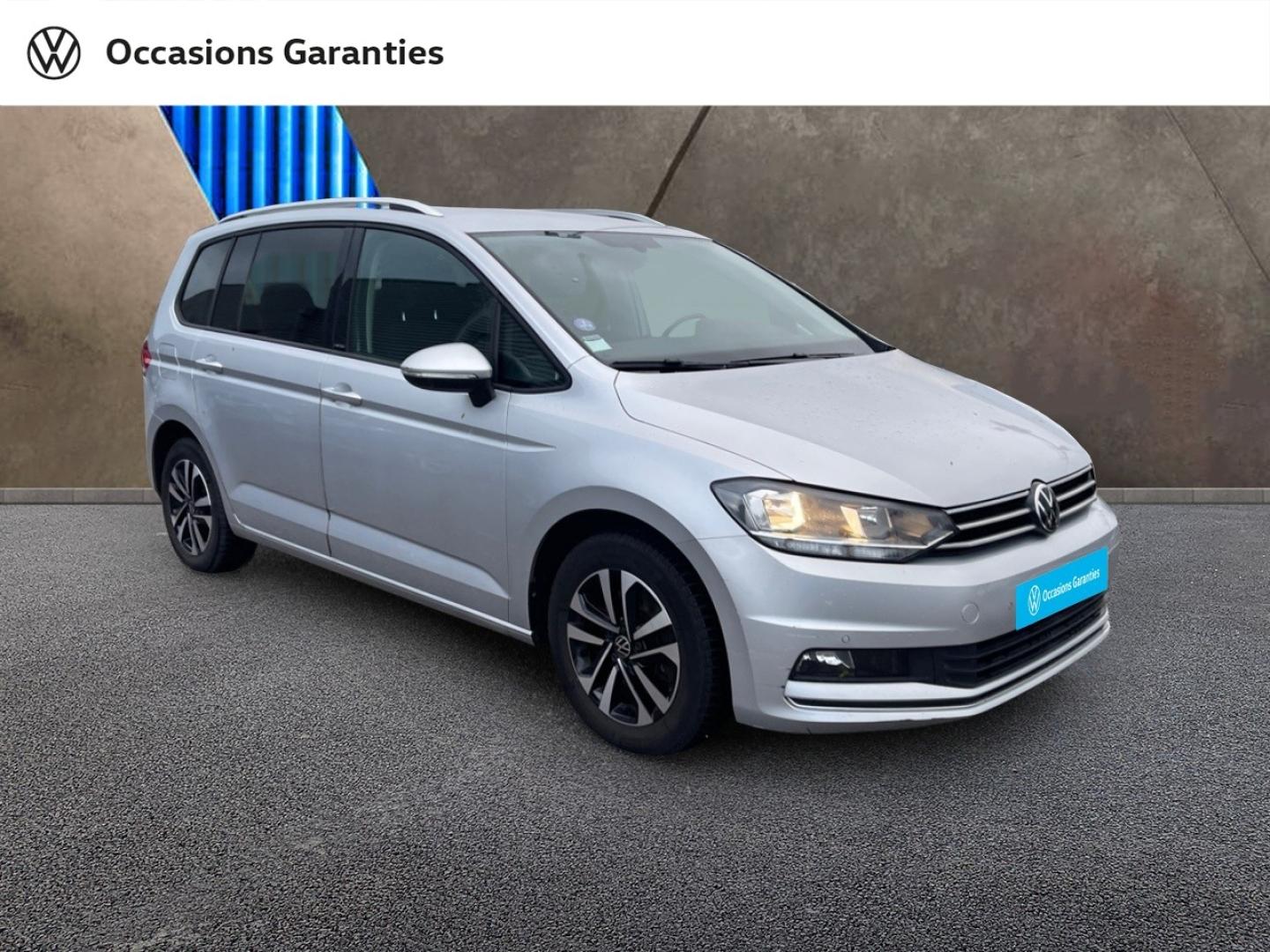 Voitures occasions VOLKSWAGEN TOURAN United Lens
