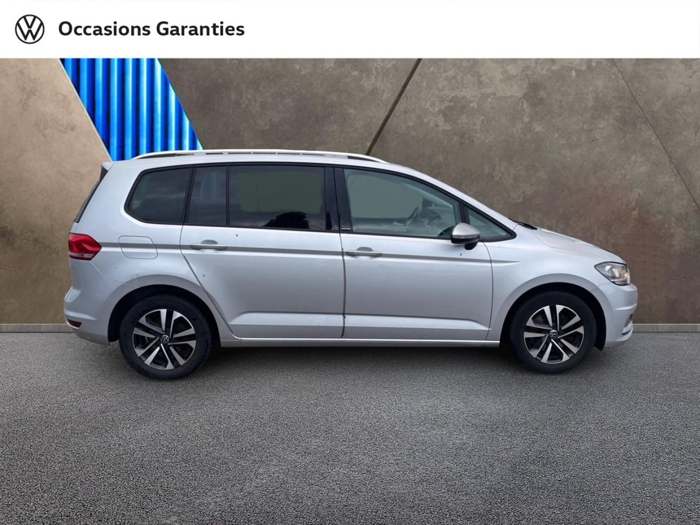 Voitures occasions VOLKSWAGEN TOURAN United Lens
