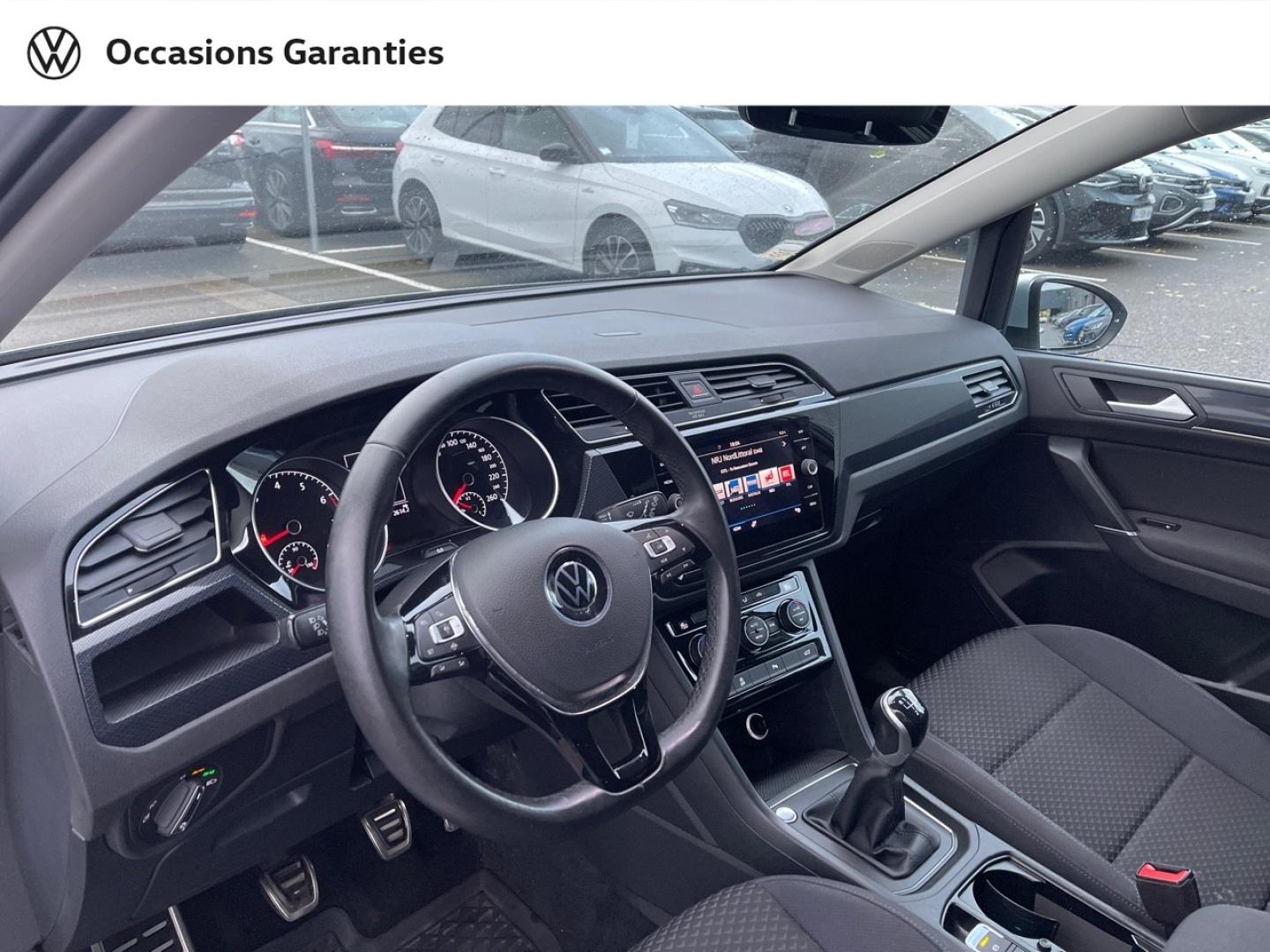 Voitures occasions VOLKSWAGEN TOURAN United Lens