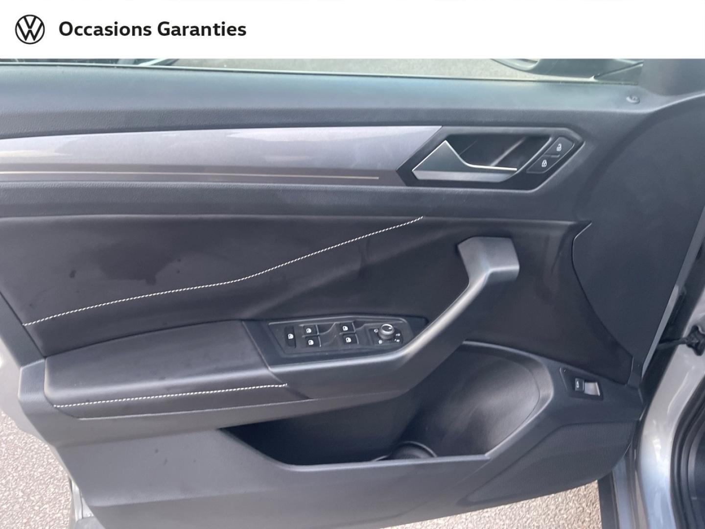 Voitures occasions VOLKSWAGEN T-ROC Style Lens