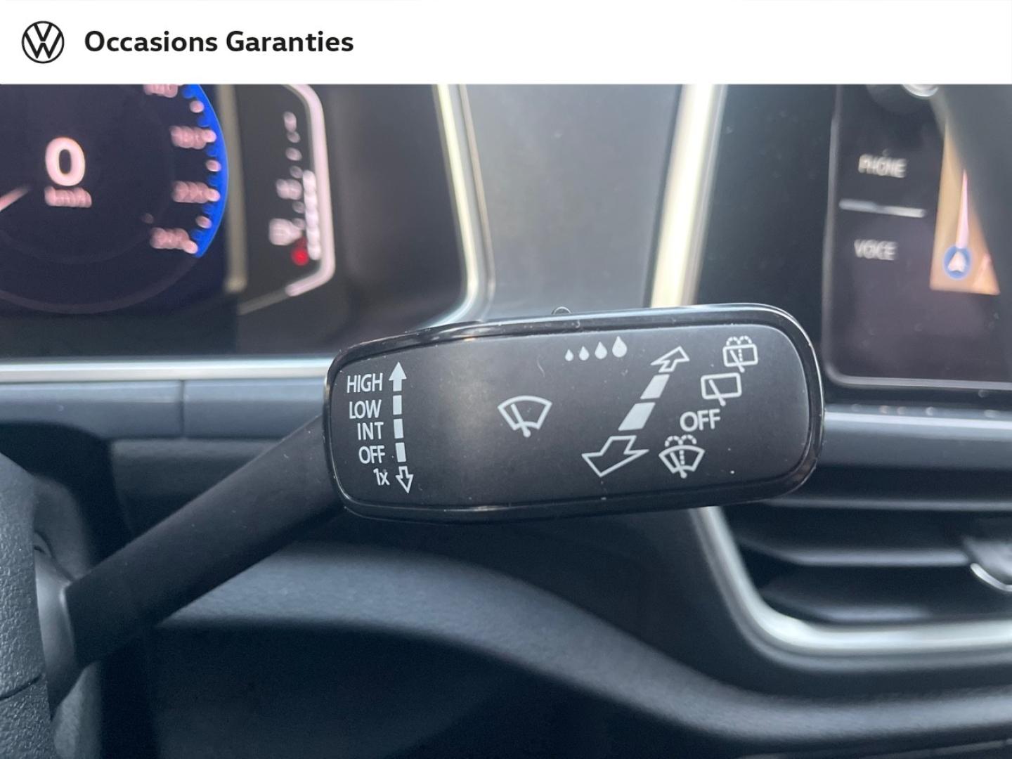 Voitures occasions VOLKSWAGEN T-ROC Style Lens