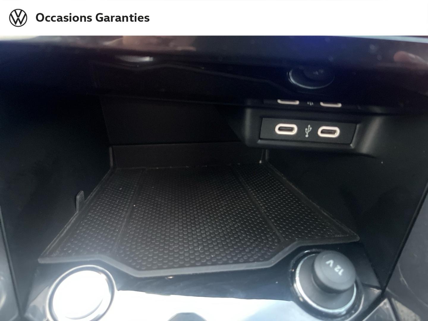 Voitures occasions VOLKSWAGEN T-ROC Style Lens
