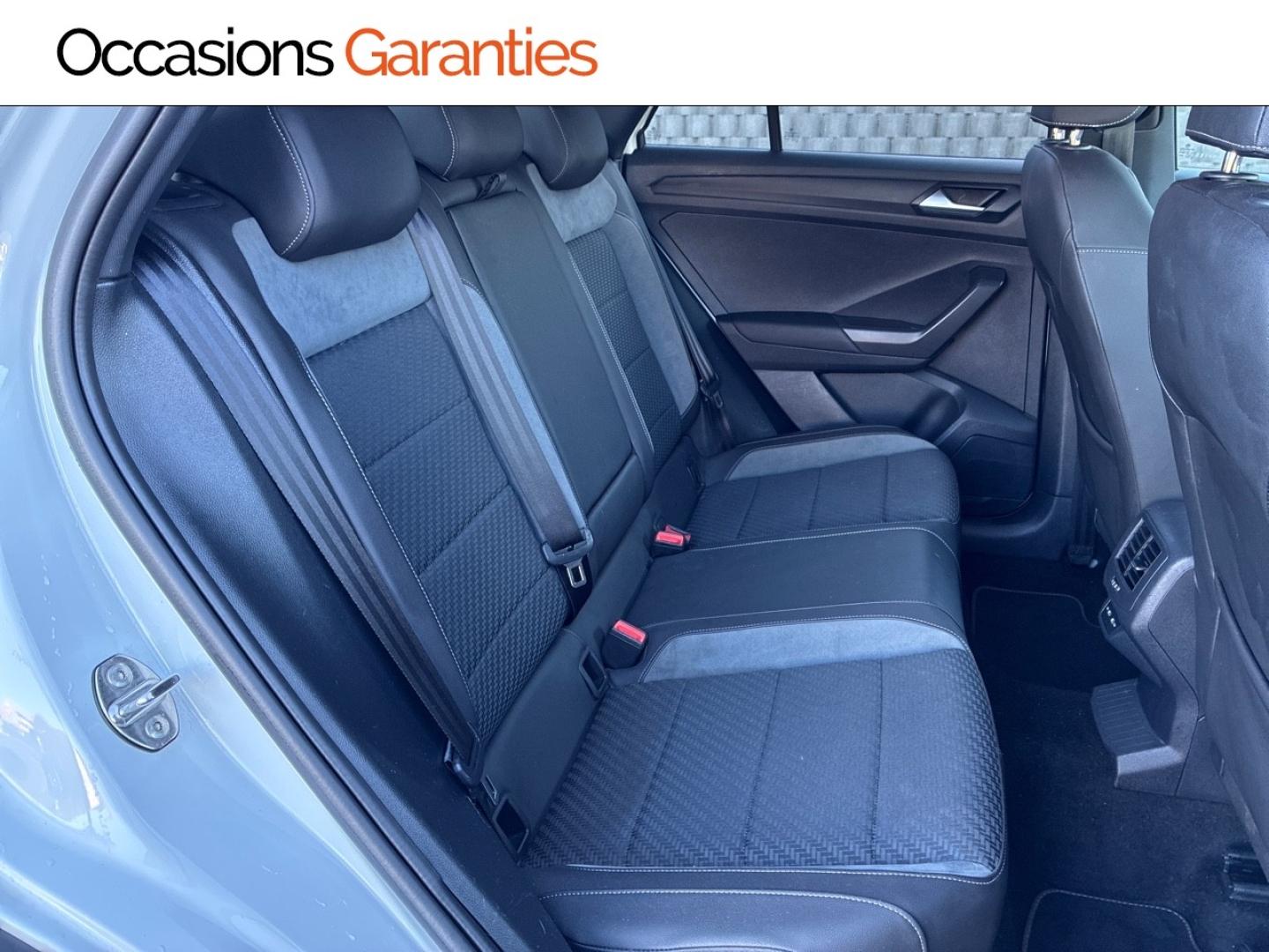 Voitures occasions VOLKSWAGEN T-ROC R-Line Mozac