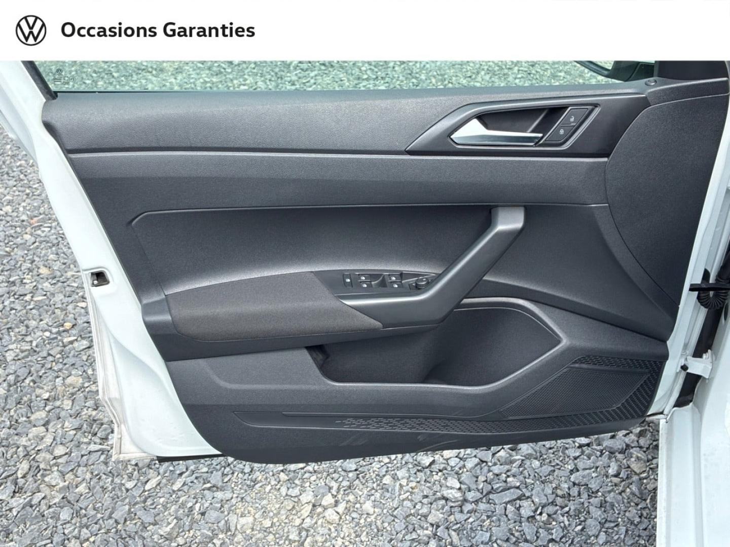 Voitures occasions VOLKSWAGEN POLO Base Clermont-Ferrand