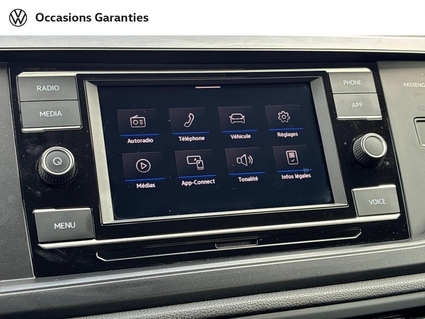 Voitures occasions VOLKSWAGEN POLO Base Clermont-Ferrand