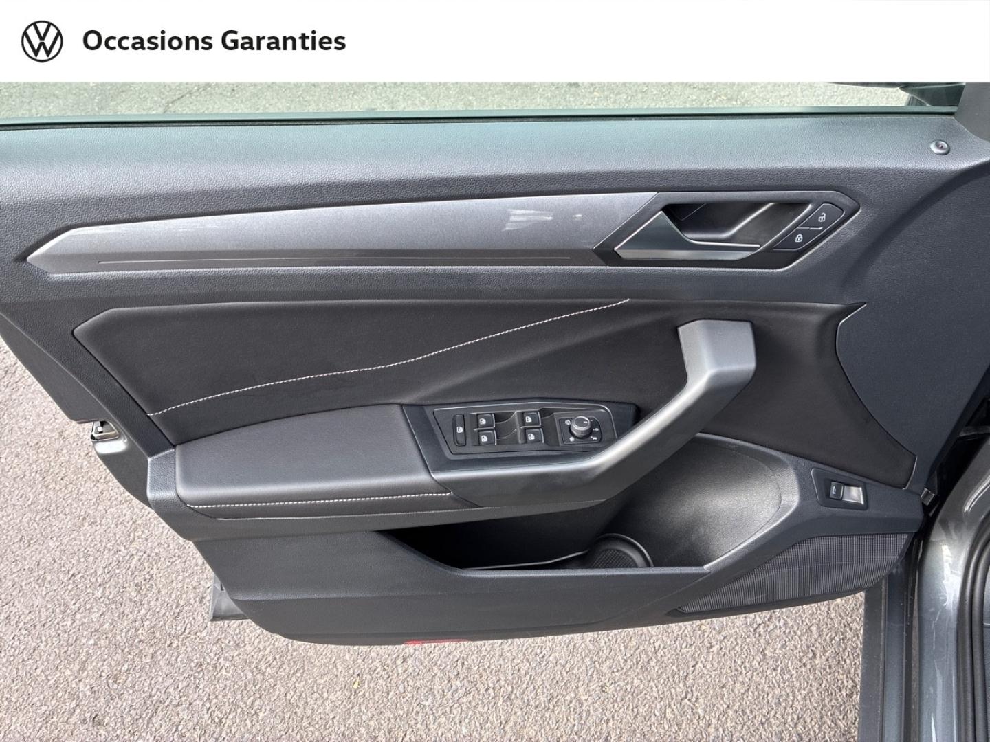 Voitures occasions VOLKSWAGEN T-ROC Style Clermont-Ferrand