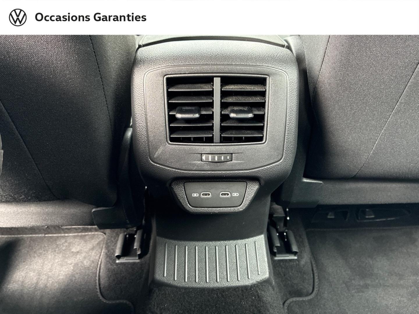 Voitures occasions VOLKSWAGEN T-ROC Style Clermont-Ferrand