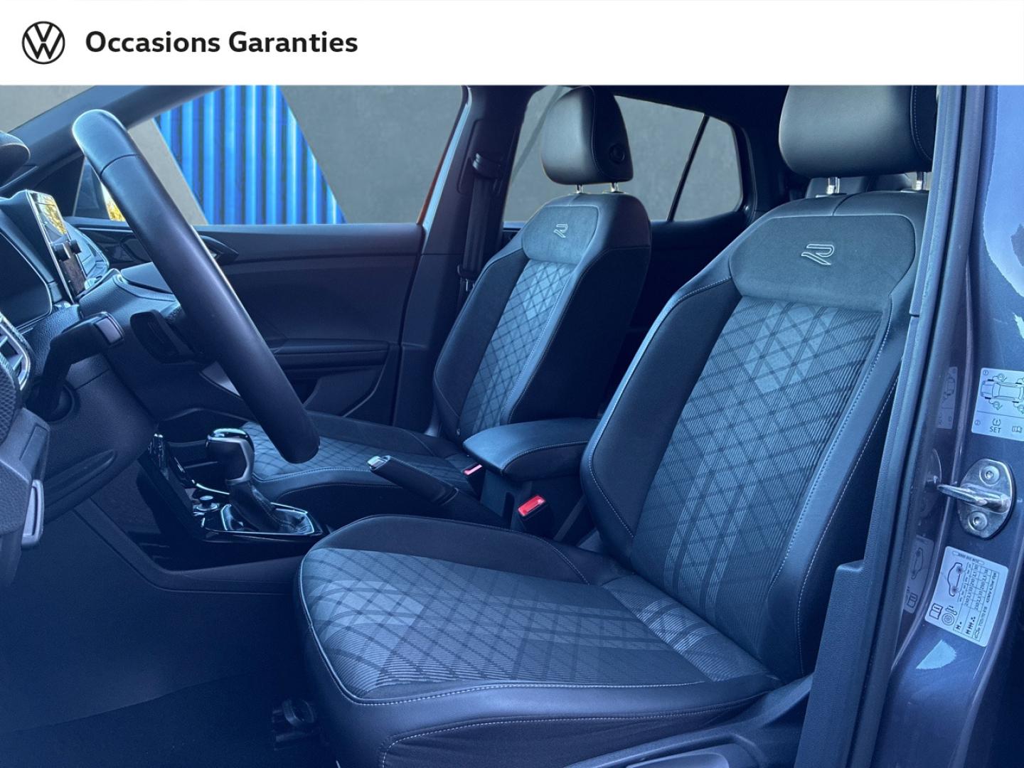 Voitures occasions VOLKSWAGEN T-CROSS R-Line Clermont-Ferrand