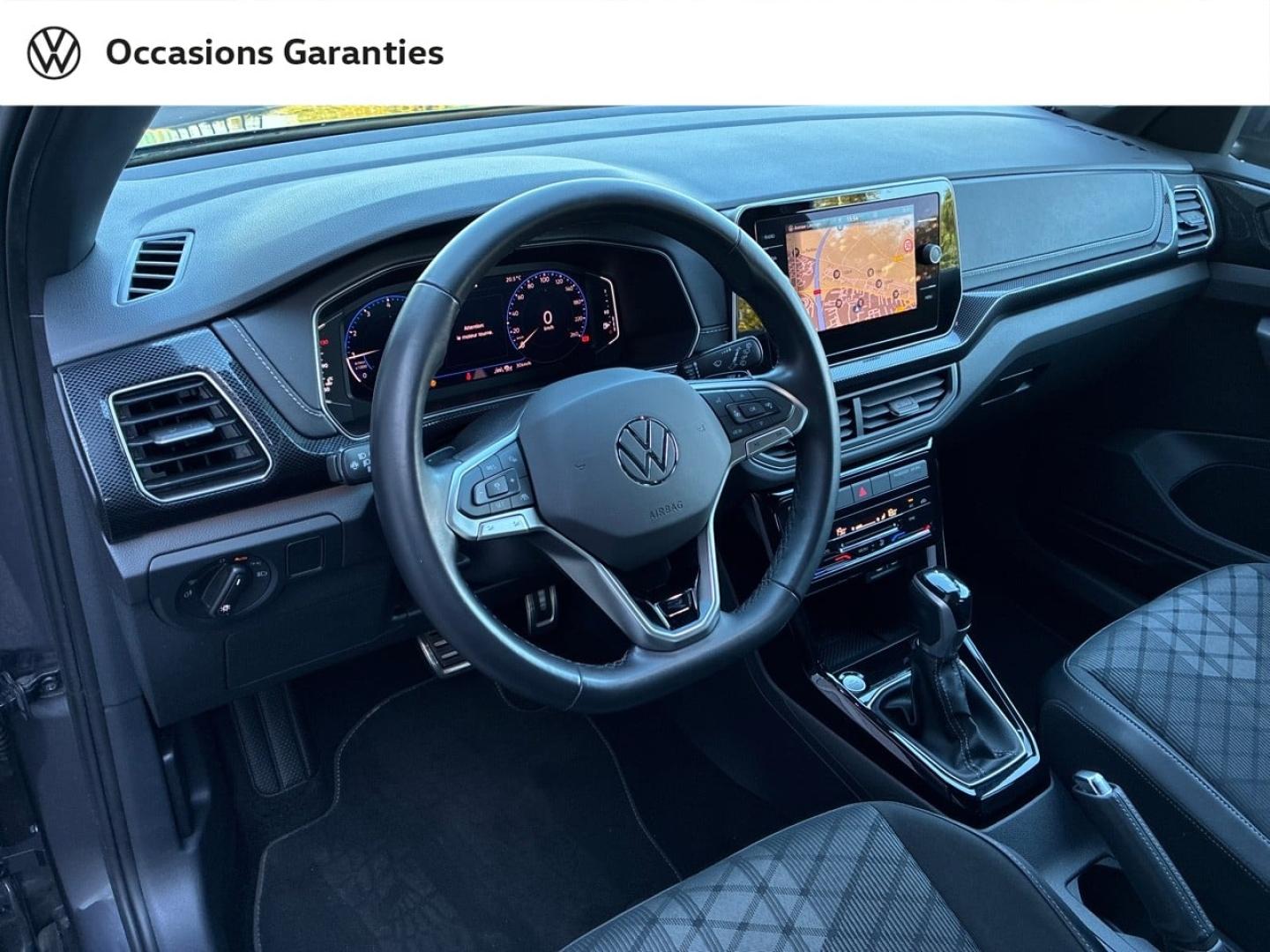 Voitures occasions VOLKSWAGEN T-CROSS R-Line Clermont-Ferrand