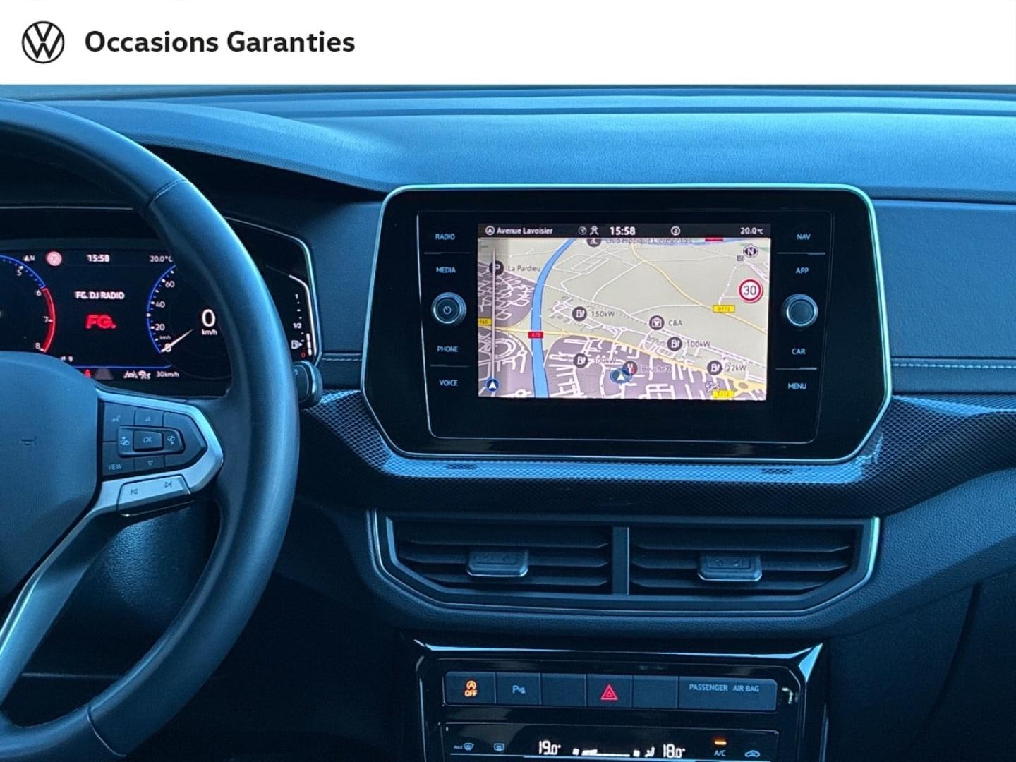 Voitures occasions VOLKSWAGEN T-CROSS R-Line Clermont-Ferrand