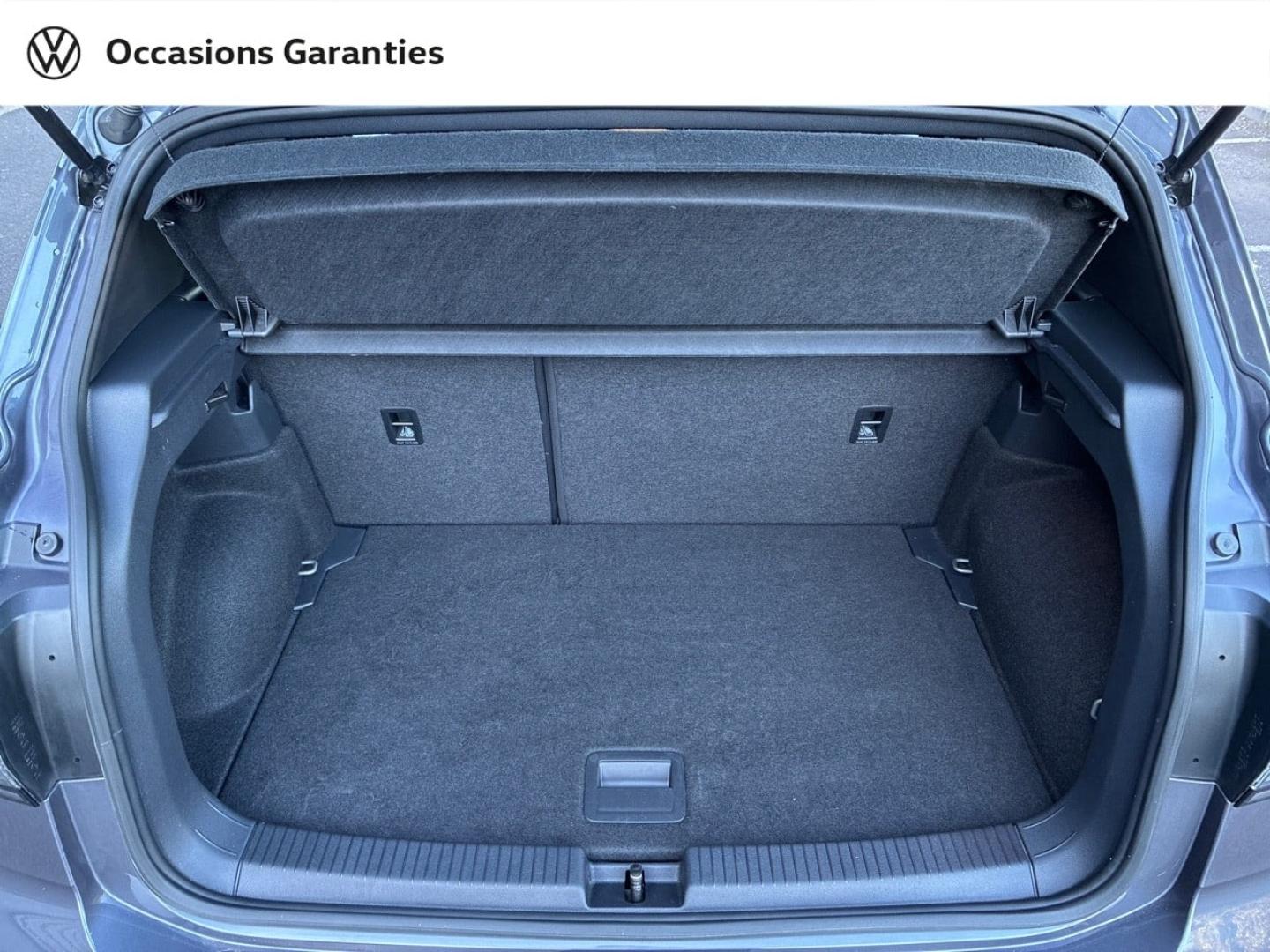 Voitures occasions VOLKSWAGEN T-CROSS R-Line Clermont-Ferrand