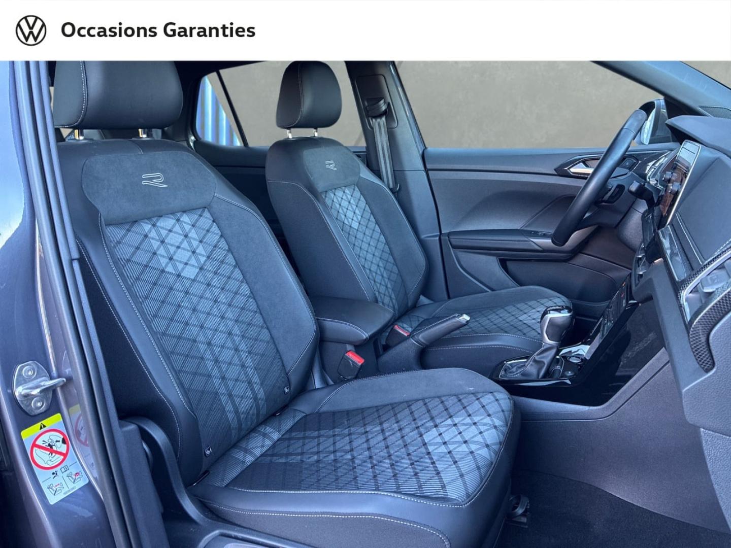 Voitures occasions VOLKSWAGEN T-CROSS R-Line Clermont-Ferrand