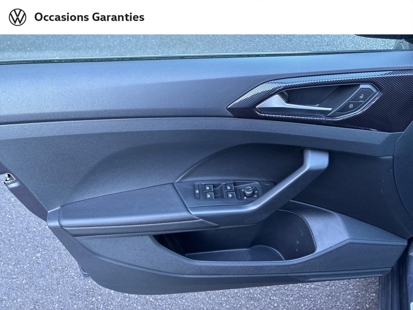 Voitures occasions VOLKSWAGEN T-CROSS R-Line Clermont-Ferrand