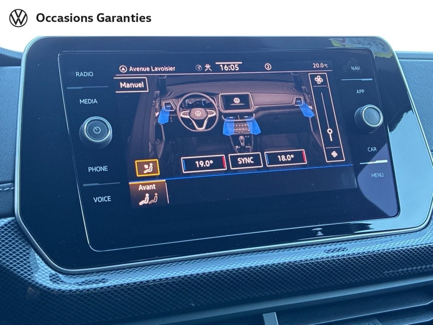 Voitures occasions VOLKSWAGEN T-CROSS R-Line Clermont-Ferrand