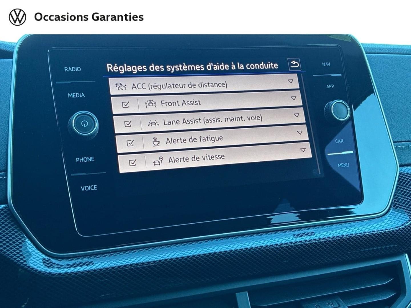Voitures occasions VOLKSWAGEN T-CROSS R-Line Clermont-Ferrand