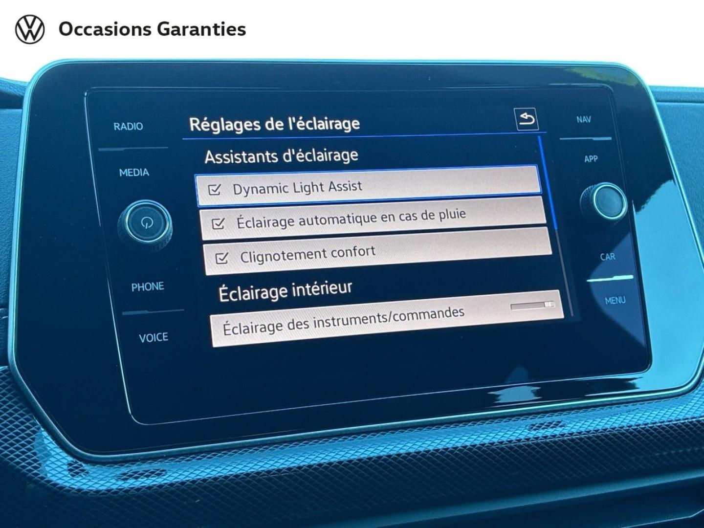 Voitures occasions VOLKSWAGEN T-CROSS R-Line Clermont-Ferrand