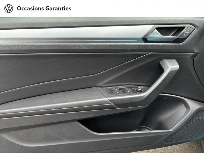 Voitures occasions VOLKSWAGEN T-Roc Cabriolet Style Clermont-Ferrand