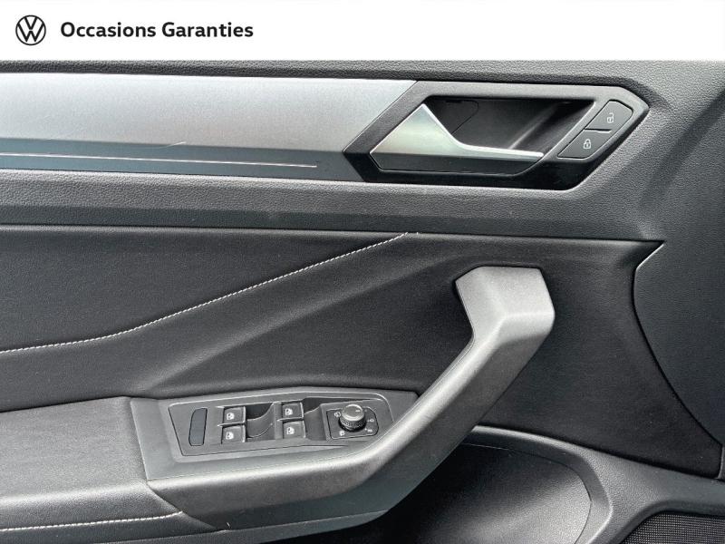 Voitures occasions VOLKSWAGEN T-Roc Cabriolet Style Clermont-Ferrand
