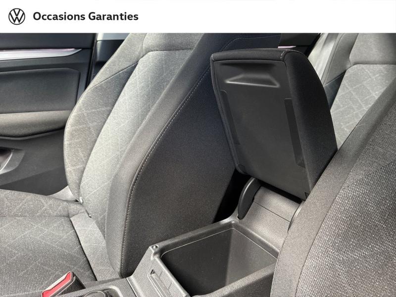 Voitures occasions VOLKSWAGEN GOLF Life Business Clermont-Ferrand