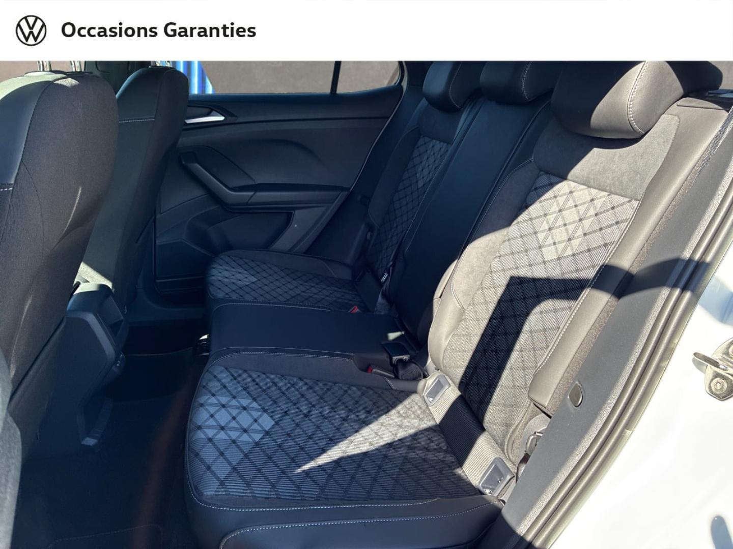 Voitures occasions VOLKSWAGEN T-CROSS R-Line Clermont-Ferrand