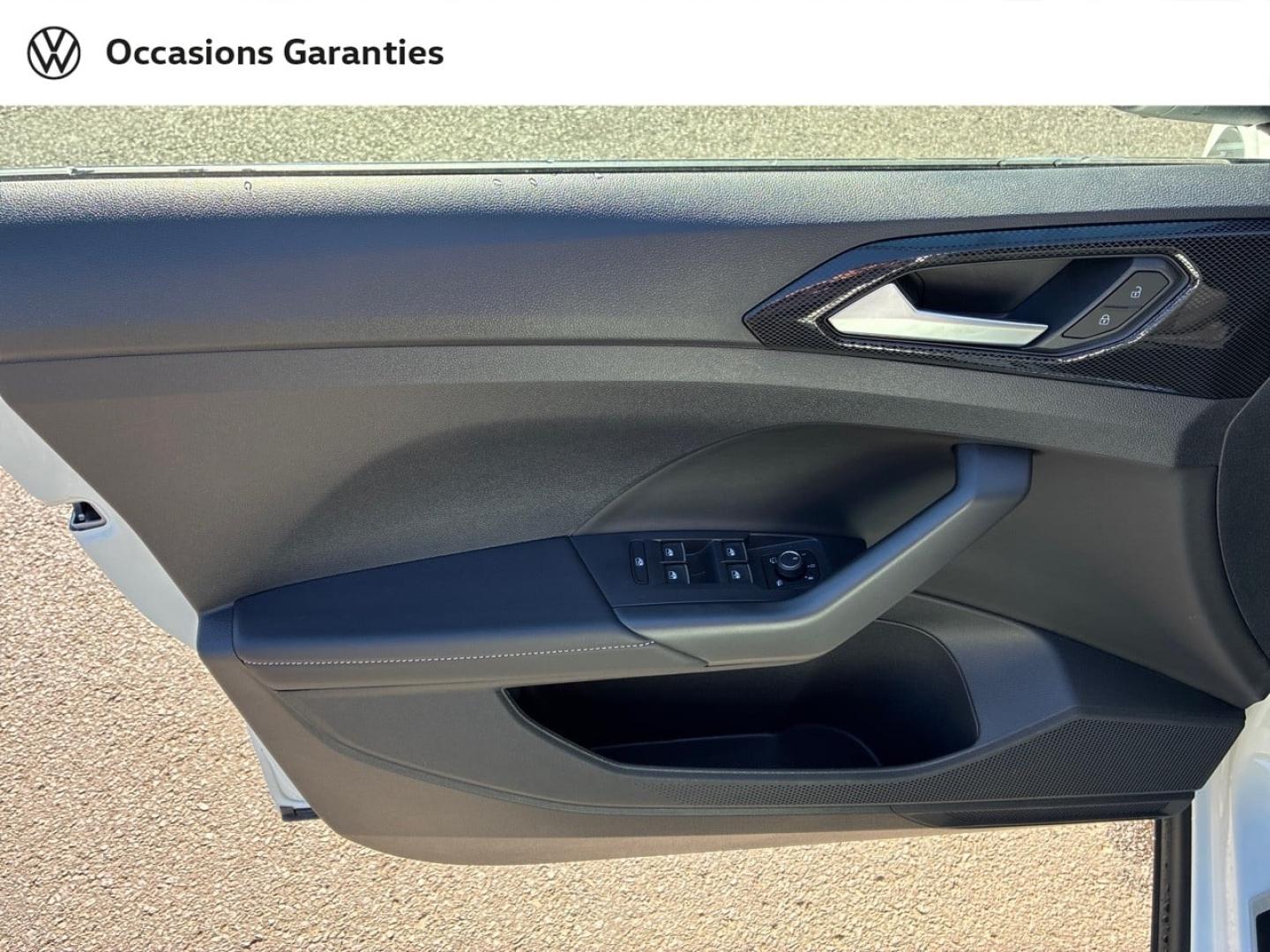 Voitures occasions VOLKSWAGEN T-CROSS R-Line Clermont-Ferrand