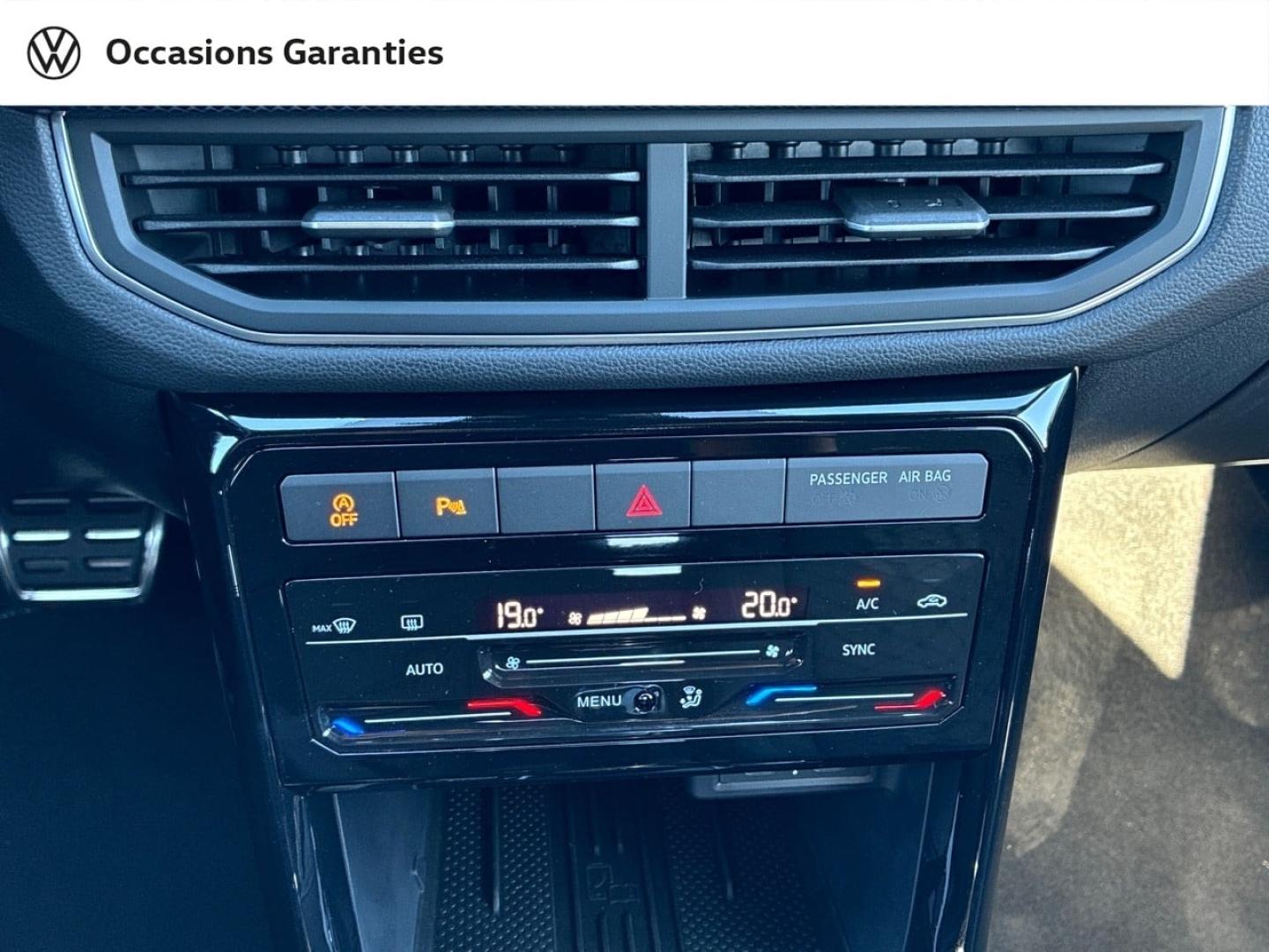 Voitures occasions VOLKSWAGEN T-CROSS R-Line Clermont-Ferrand