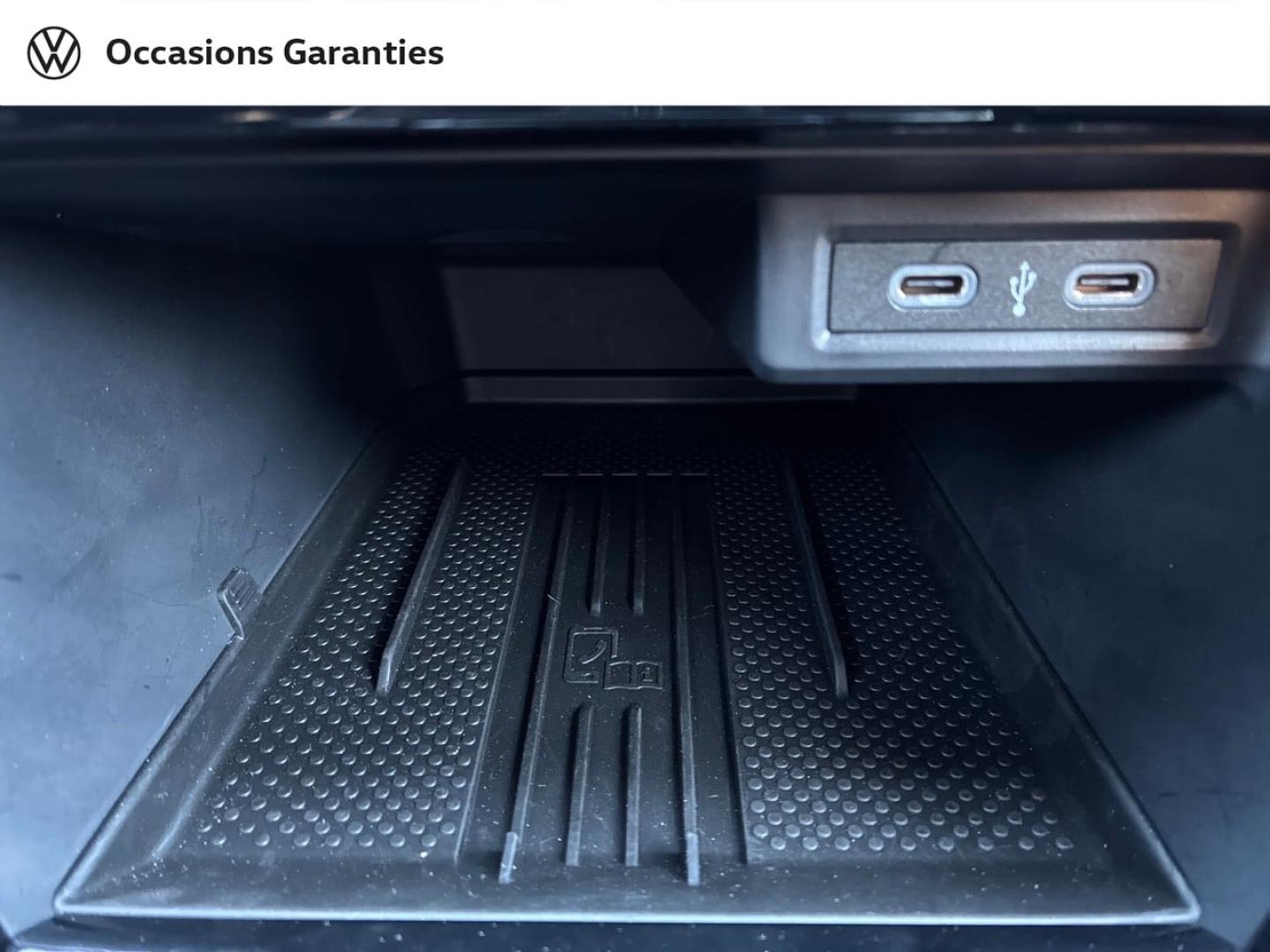 Voitures occasions VOLKSWAGEN T-CROSS R-Line Clermont-Ferrand