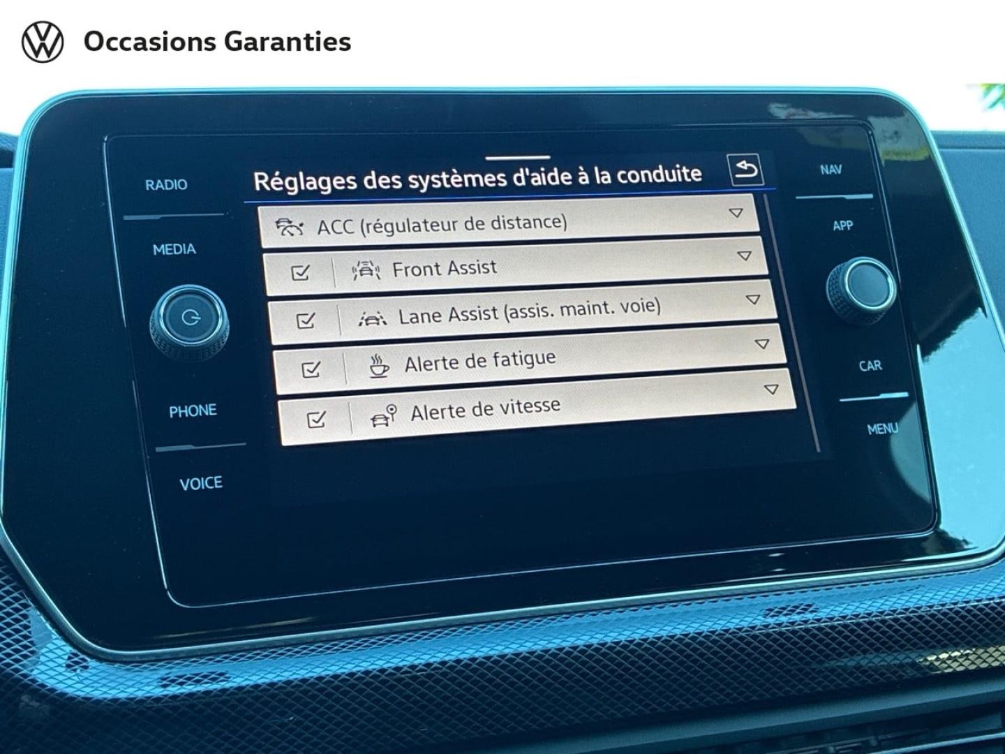 Voitures occasions VOLKSWAGEN T-CROSS R-Line Clermont-Ferrand
