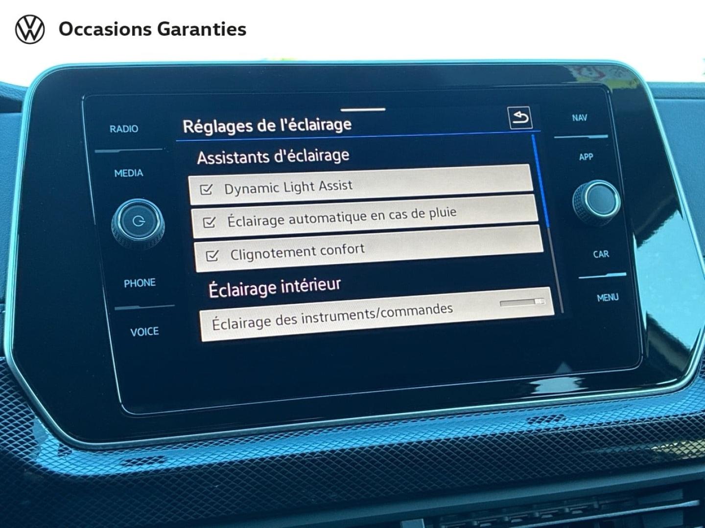 Voitures occasions VOLKSWAGEN T-CROSS R-Line Clermont-Ferrand
