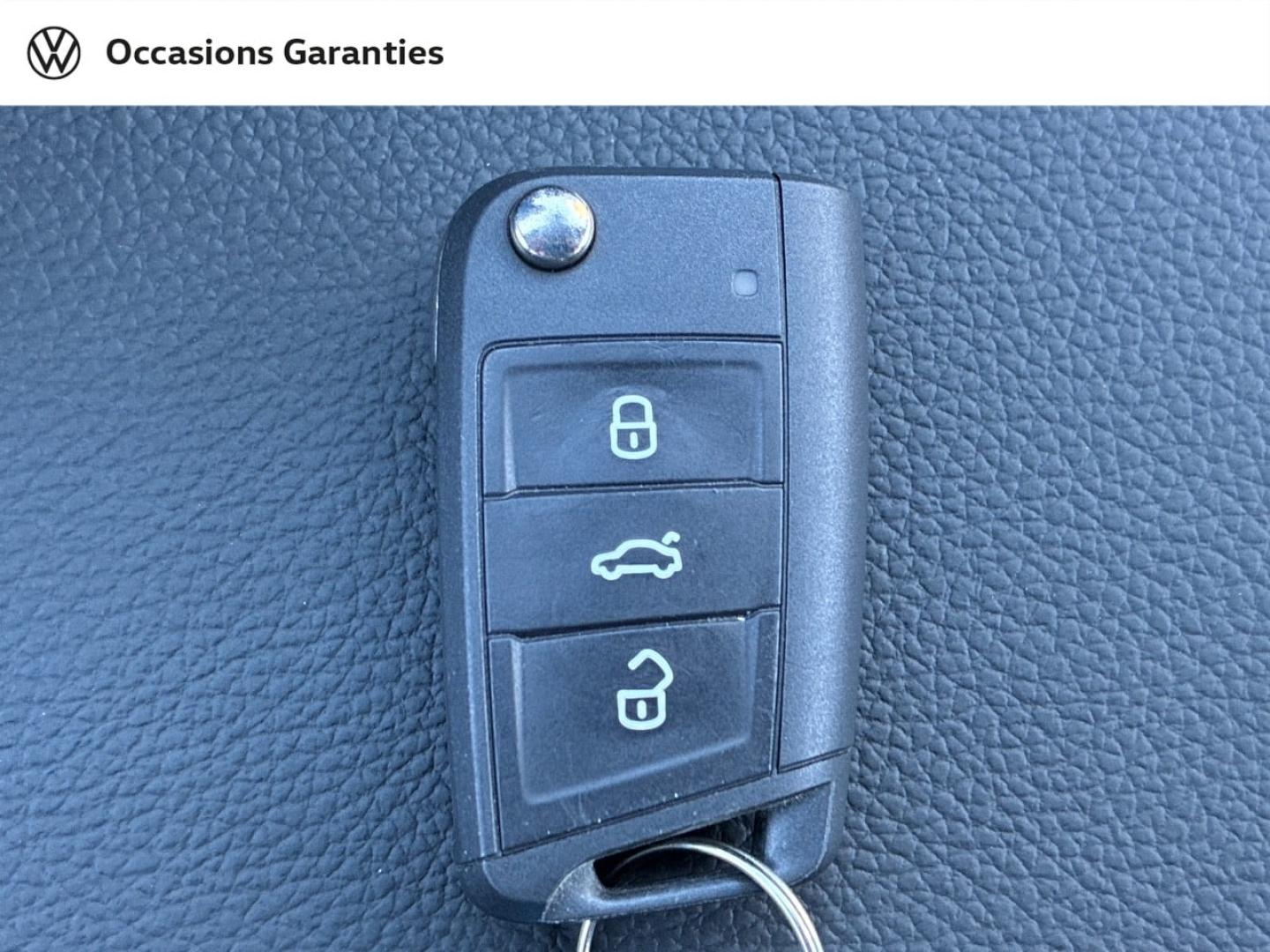 Voitures occasions VOLKSWAGEN T-CROSS R-Line Clermont-Ferrand
