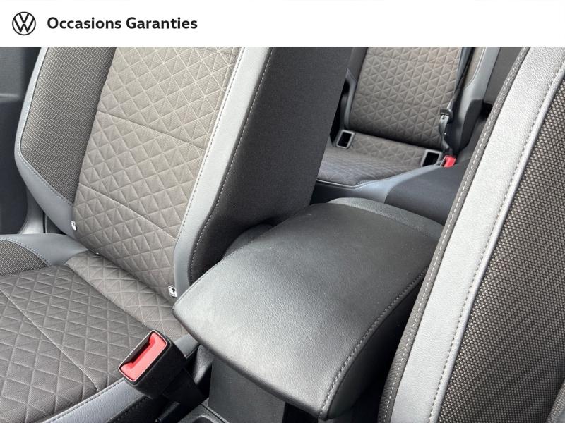Voitures occasions VOLKSWAGEN T-CROSS R-Line Tech Clermont-Ferrand