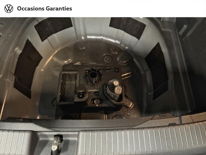 Voitures occasions VOLKSWAGEN T-CROSS R-Line Clermont-Ferrand