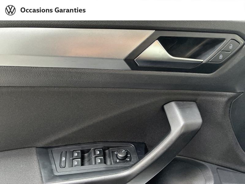 Voitures occasions VOLKSWAGEN T-ROC Life Business Clermont-Ferrand