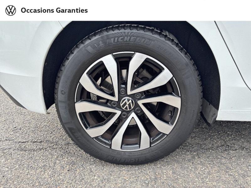 Voitures occasions VOLKSWAGEN GOLF Active Clermont-Ferrand