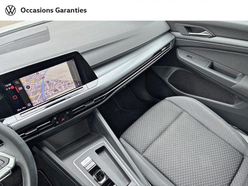 Voitures occasions VOLKSWAGEN GOLF Active Clermont-Ferrand