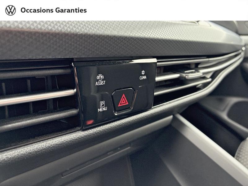 Voitures occasions VOLKSWAGEN GOLF Active Clermont-Ferrand