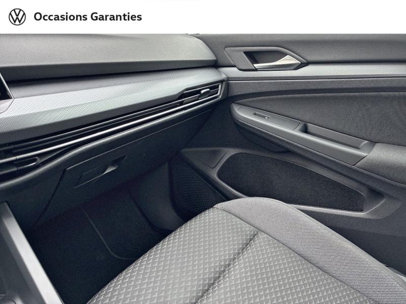 Voitures occasions VOLKSWAGEN GOLF Active Clermont-Ferrand