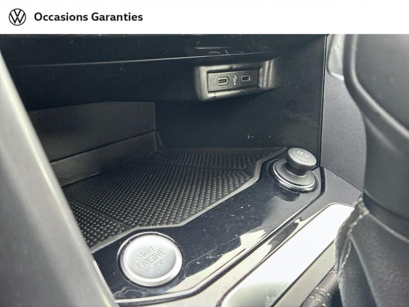 Voitures occasions VOLKSWAGEN T-Roc Cabriolet R-Line Clermont-Ferrand