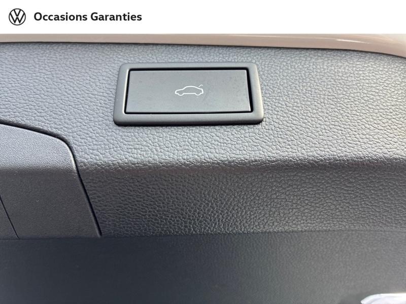 Voitures occasions VOLKSWAGEN Passat SW Elegance Clermont-Ferrand