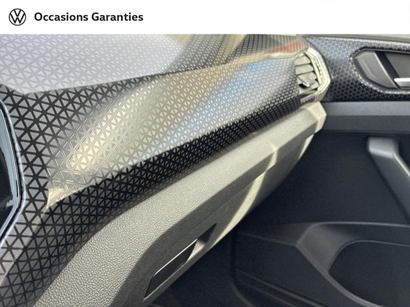 Voitures occasions VOLKSWAGEN T-CROSS R-Line Clermont-Ferrand