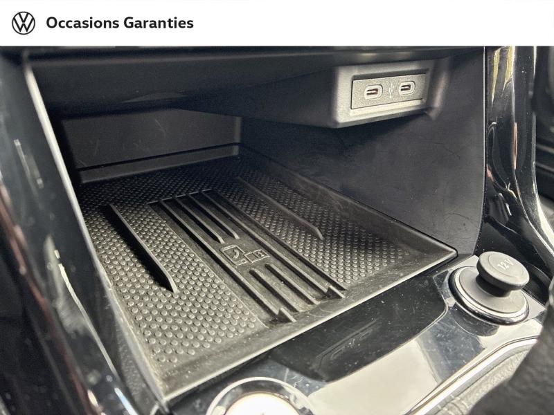 Voitures occasions VOLKSWAGEN T-CROSS R-Line Clermont-Ferrand
