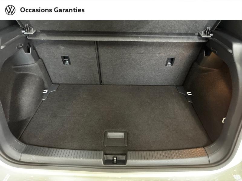 Voitures occasions VOLKSWAGEN T-CROSS R-Line Clermont-Ferrand