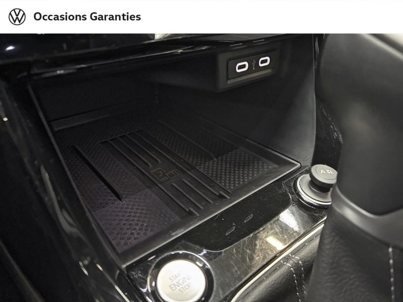 Voitures occasions VOLKSWAGEN T-CROSS R-Line Clermont-Ferrand