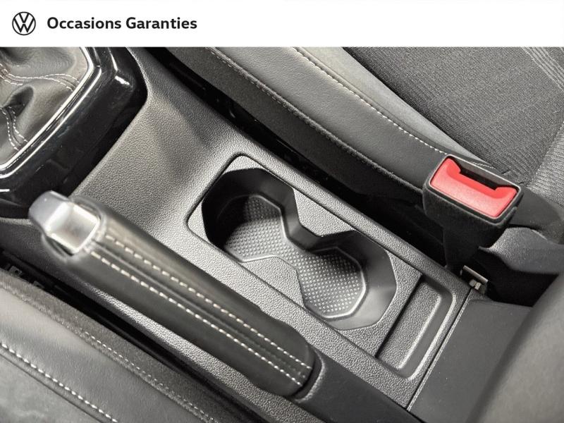 Voitures occasions VOLKSWAGEN T-CROSS R-Line Clermont-Ferrand