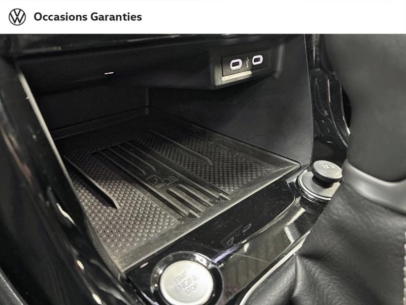 Voitures occasions VOLKSWAGEN T-CROSS R-Line Clermont-Ferrand